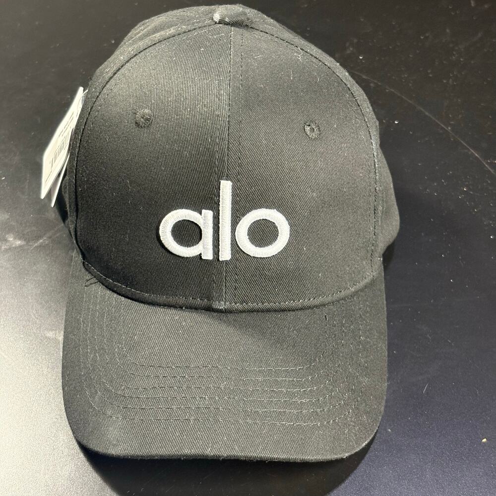 Alo Yoga Off-Duty StrapBack Cap Black/White Adjustable‎ Hat Black New